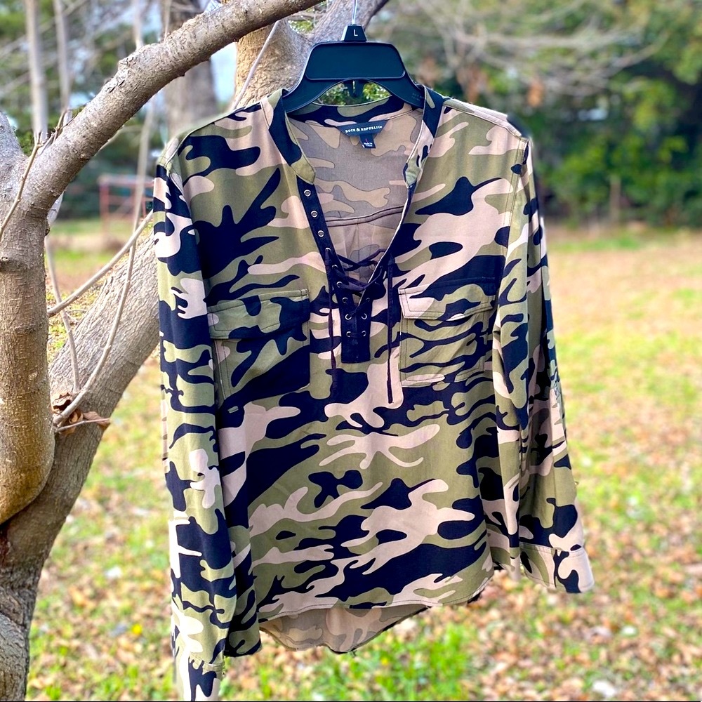 Rock and Republic Women’s Dress Shirt